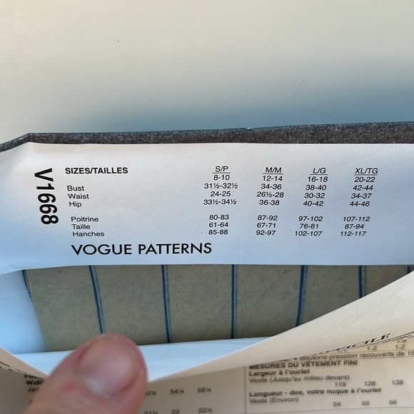 VOGUE PATTERNS V1668 Sewing Pattern Sizes: S M L XL  Koos Van Der Akker Couture - Picture 7 of 9